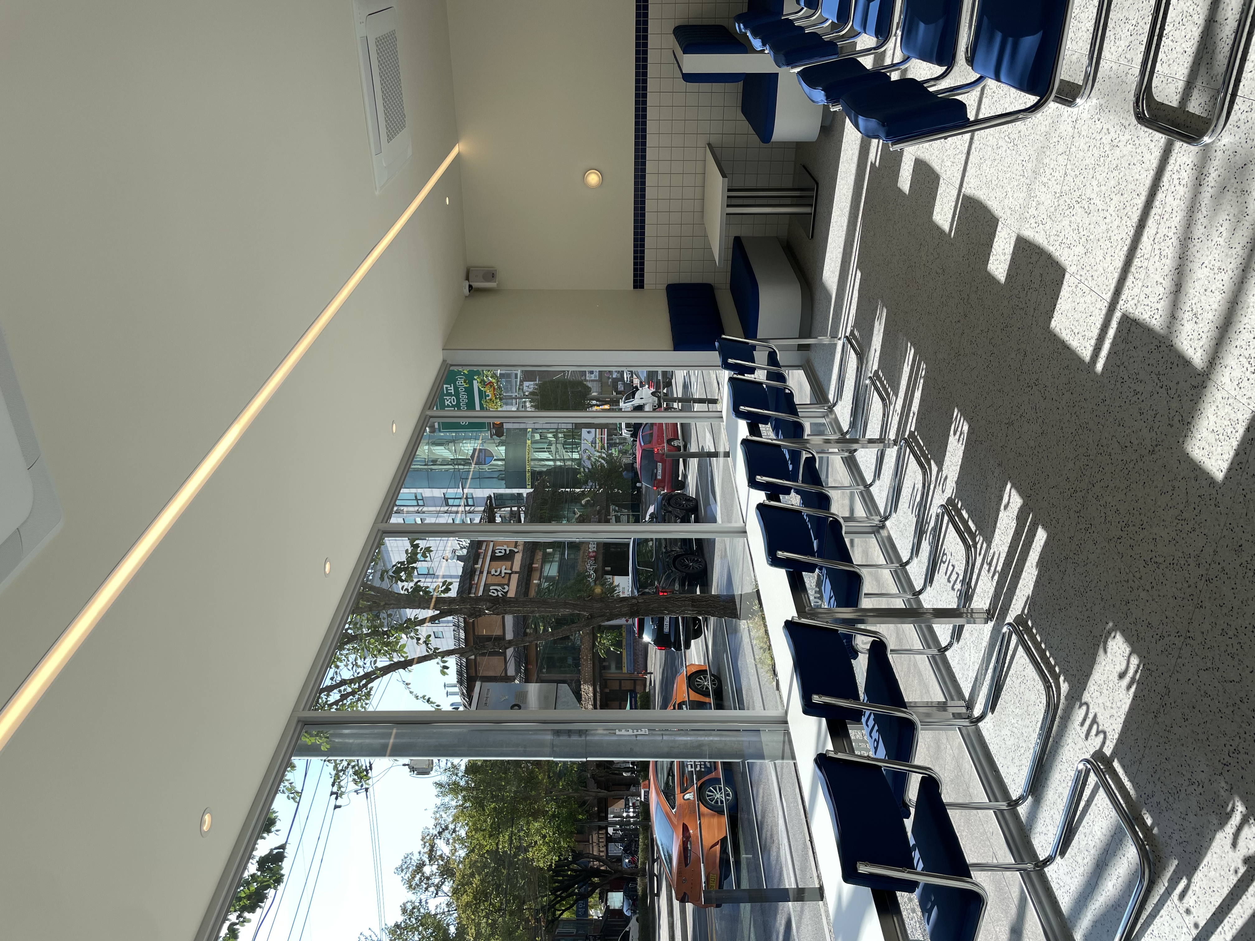 노아이디어피자 매장 내부 - 아메리칸 빈티지 인테리어